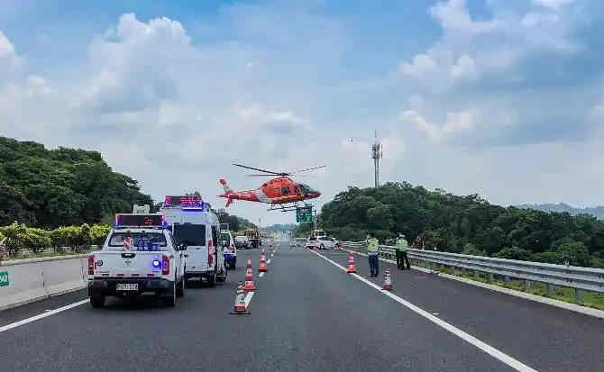 腾冲高速公路汽车救援案例